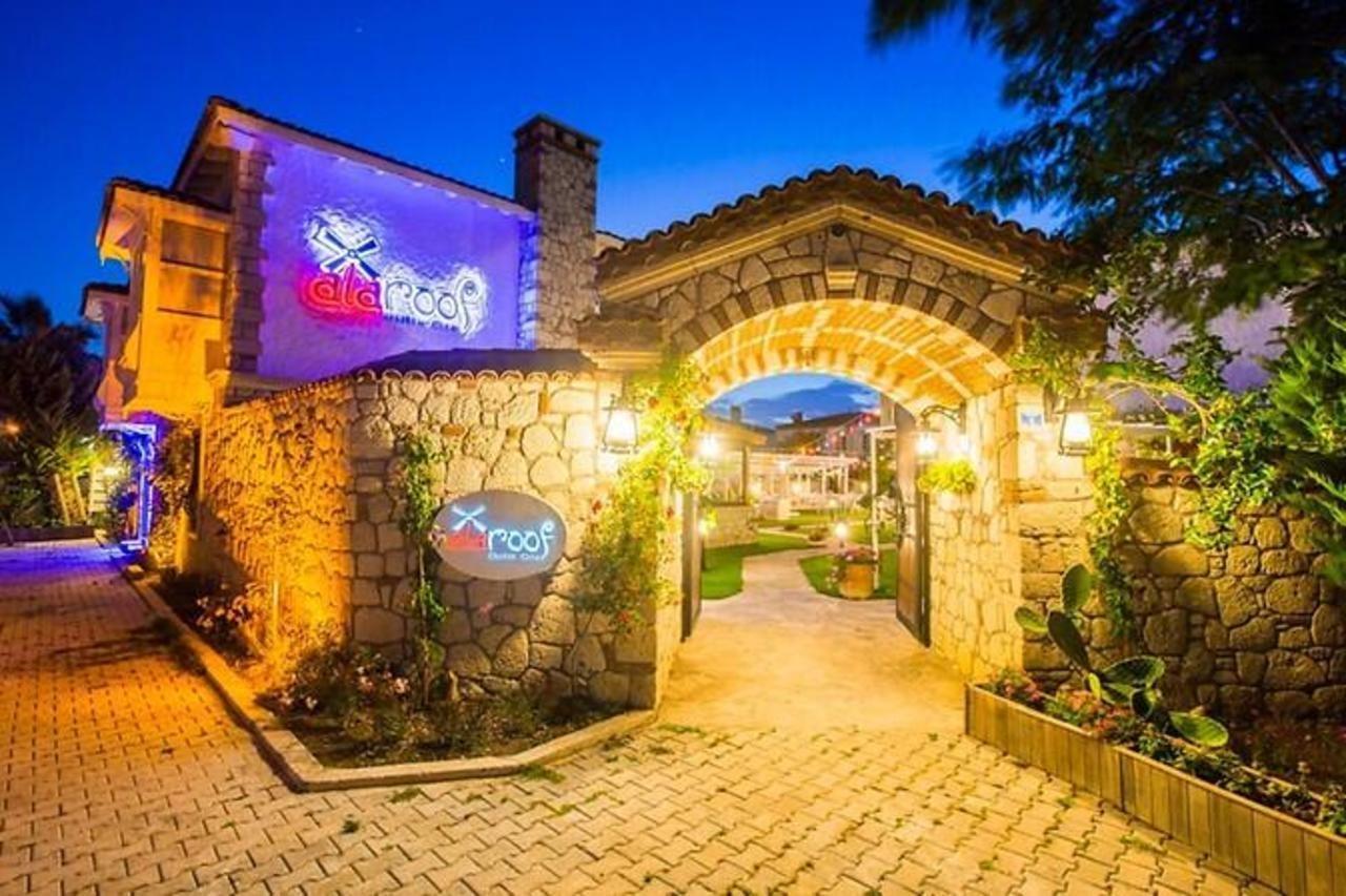 Alaroof Hotel Алачати Экстерьер фото