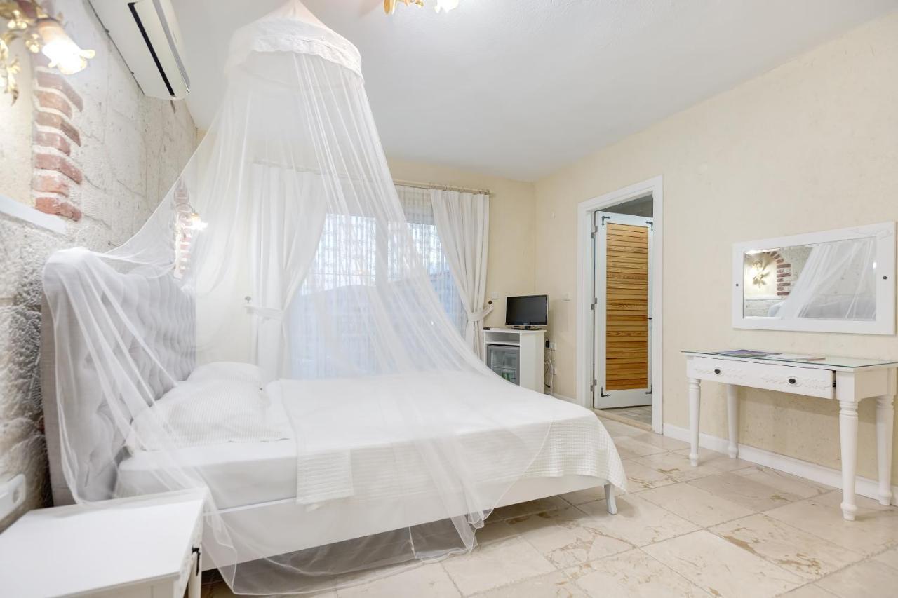 Alaroof Hotel Алачати Экстерьер фото